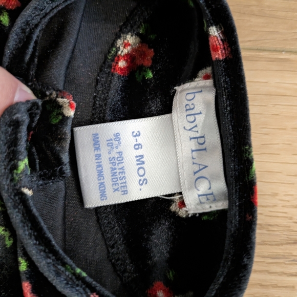 Vintage Black Velour Floral Baby Outfit Set - Picture 4 of 4